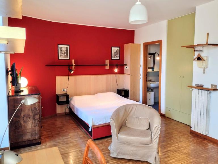 Fiori Chiari 10 - Monolocale in Brera - B&B Milan