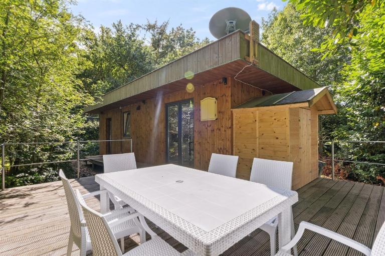 Chalet & Spa Nora - B&B Stekene