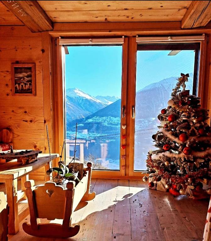 Appartement Valaisan typique - Ferienwohnung Guttet