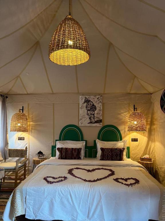 Lunanir lodge Camp - Chambres d'hôtes Hassilabied