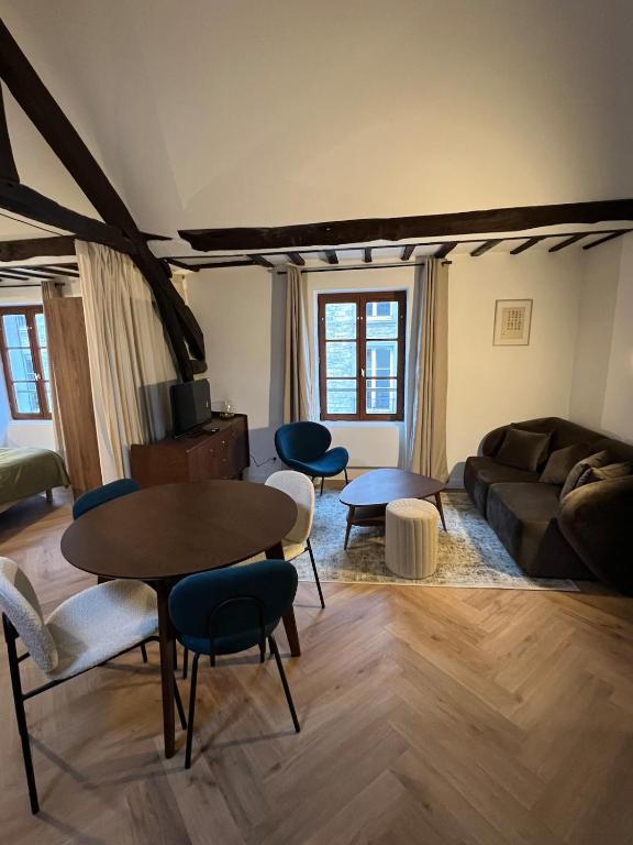Le Nid Bellifontain - Appartement Confort - Centre - Bed and Breakfast Fontainebleau