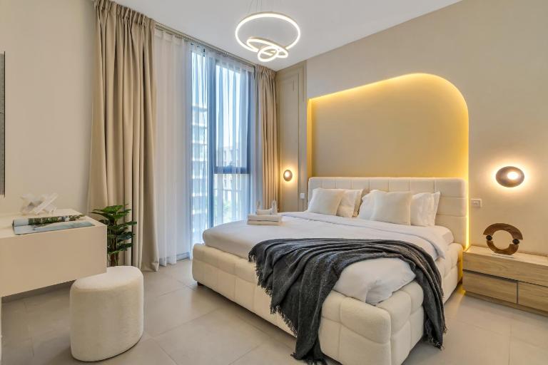 1 Bedroom in Aljada City Center l Balcony & Pool - LemonHomes - Ferienwohnung Schardscha