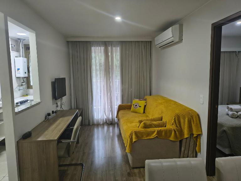 Apto inteiro sala e 1 quarto na Barra Olímpica - Bed and Breakfast Rio de Janeiro