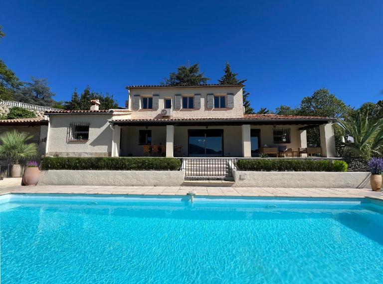 Côte 'd Azur - BEAUTIFUL VILLA WITH PRIVATE POOL - Bed and Breakfast Coaraze
