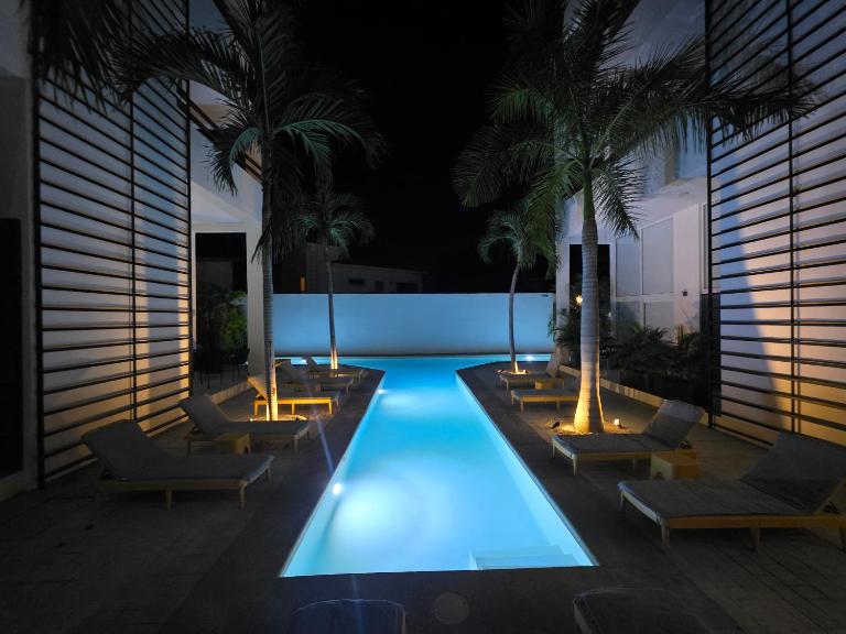 Bucerias Beauty by sport park east side walk to beach - B&B Bucerías
