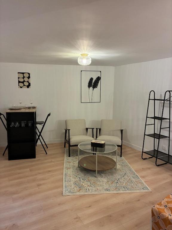 Cosy - Studio et Terrasse Privée - Centre Angers - B&B Angers