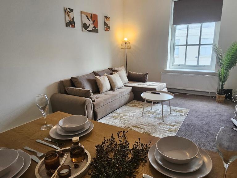 2 Bed Apartment in Brighton with Side Sea View - B&B Brighton