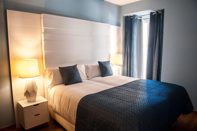 Apartamentos Art Suite Santander - Ferienwohnung Santander