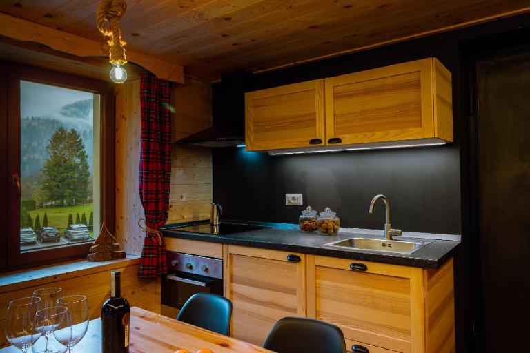 Dolomiti Urban Lodge - casa Marmolada - B&B Sanzan