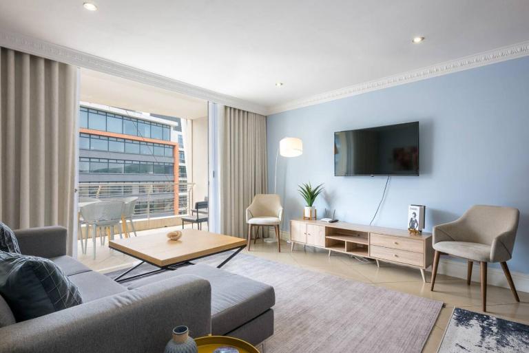 Stylish Gem by the Harbour C606 - B&B Durban
