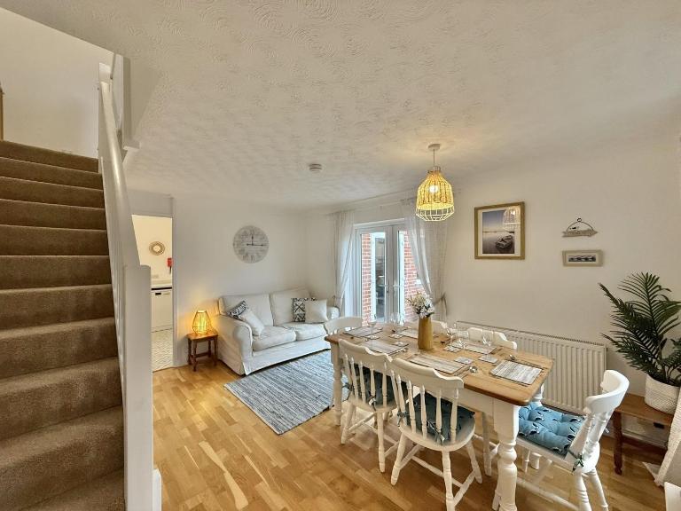 SubLyme - B&B Lyme Regis