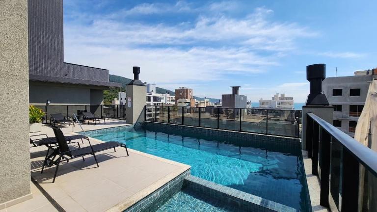 Flat com Piscina - B&B Bombinhas