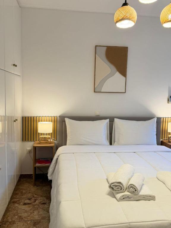 Boho Coastal Retreat with Jacuzzi, 1 min to Beach - B&B Atenas