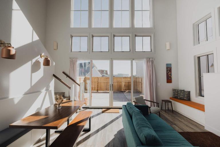 The Jackalope Rooftop w Fire Pit & Epic Mountain Views - Ferienwohnung Buena Vista