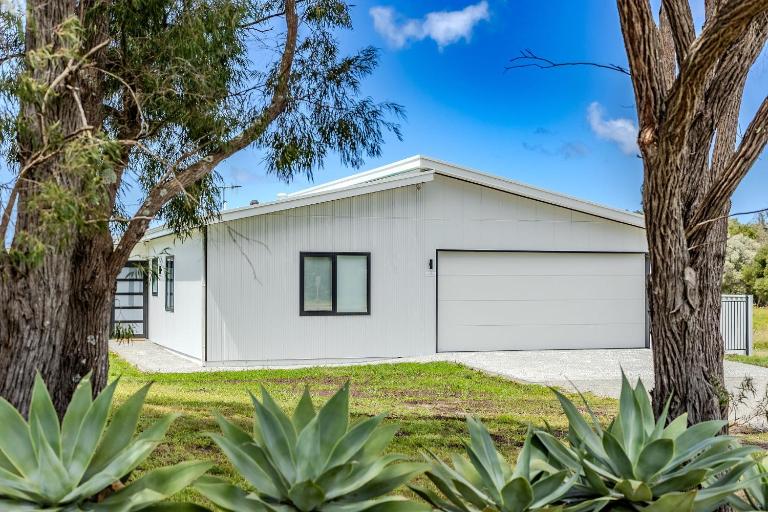 Bay House 95 by the BnB Collection - B&B Albany