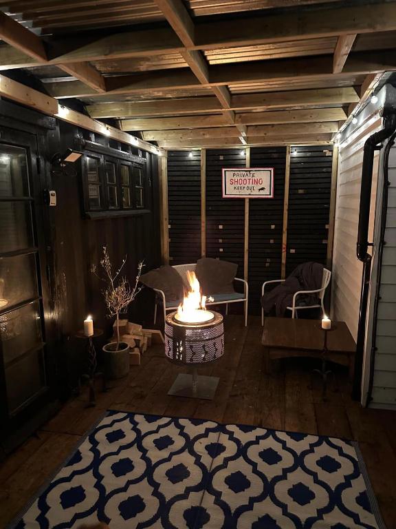 The Container - B&B Iden