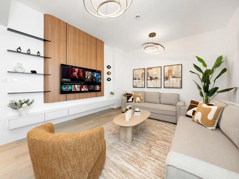 Elite Nest - Luxurious & Spacious 1BR just 1 min to Ferrari World - B&B Abu Dhabi Island and Internal Islands City