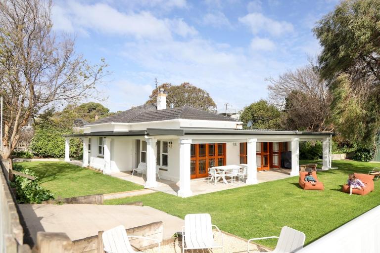 'Lower Frome' Colonial Charm in the heart of Robe - B&B Robe