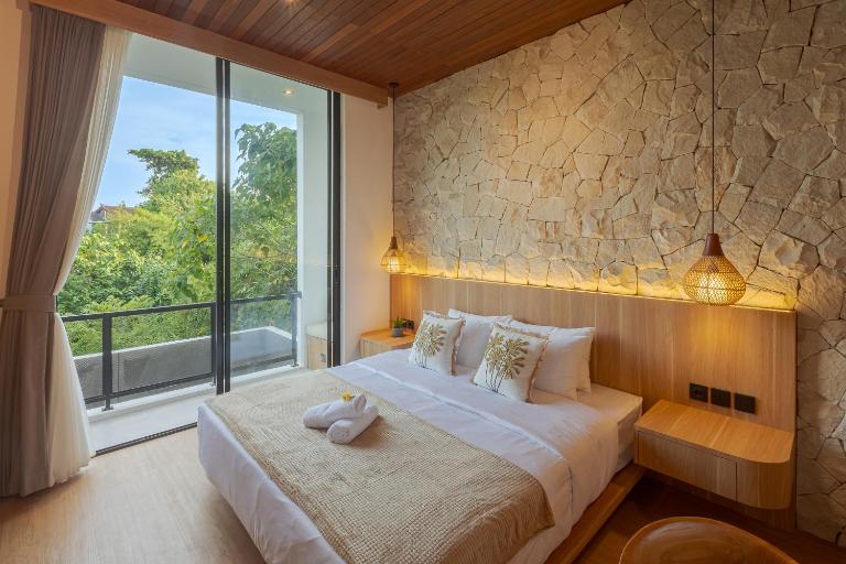 Vin Villa Kerobokan 2BR with Private Pool - Bed and Breakfast Kerobokan