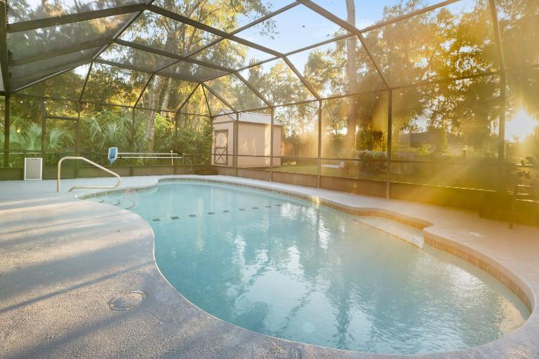 Heated Pool with Lanai- 10min from Beach- Lots of amenities - B&B Palm Coast