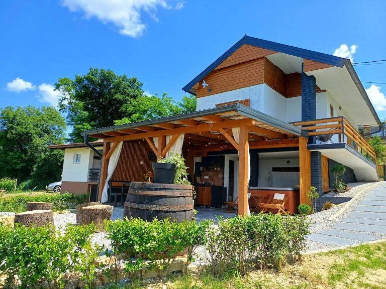 Vineyard Home 04 by GREEN Croatia - B&B Sveti Urban