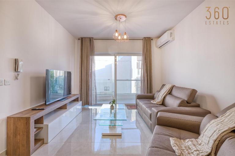 Beautiful 3BR homes with comfy beds, WIFI & AC by 360 Estates - Ferienwohnung Naxxar