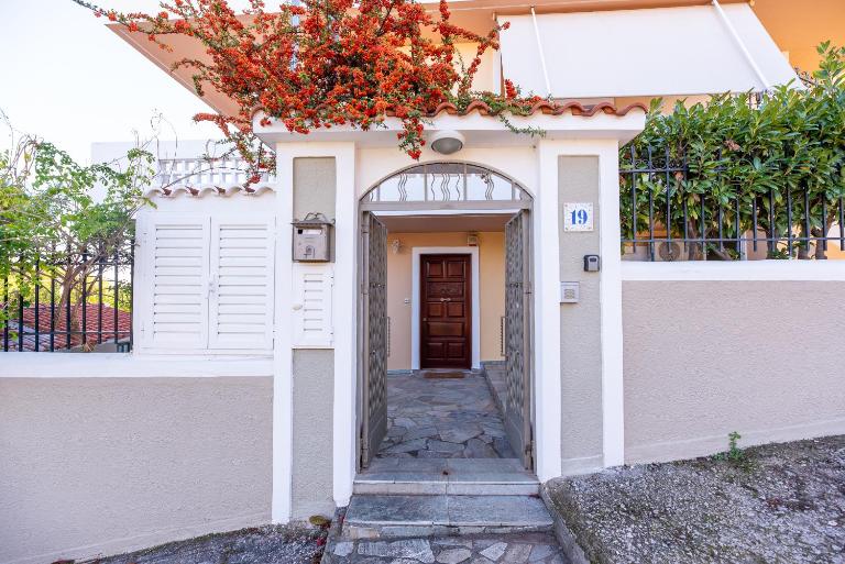 Aelora House Near Athens Airport By SEM - Bed and Breakfast Artémida