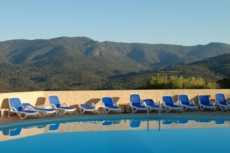 Grand F2 clim wifi lave linge vue mer résidence piscine mer à pied - B&B Serra-di-Ferro