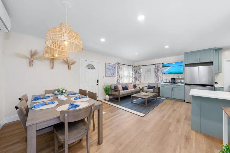 Suite Cozy Beach Nook, 150 Steps To The Sand - Bed and Breakfast San Diego