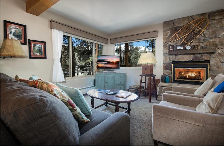 Timbernest Blue Spruce Condo: Sweet Breck Location - B&B Breckenridge