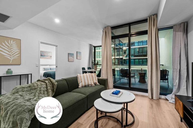 Elegant 1BR CBD Apt Walkable - Parking - WiFi - Chambres d'hôtes Adélaïde
