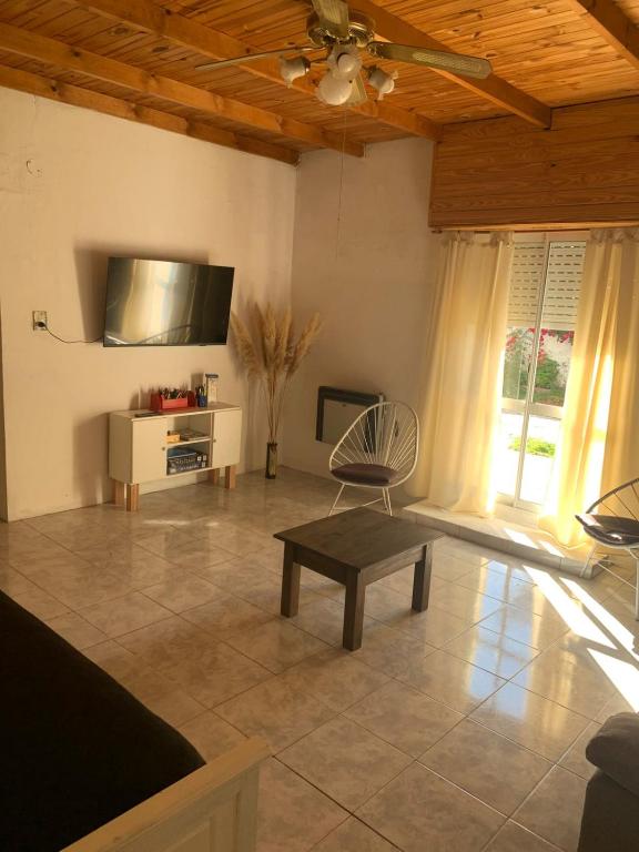 Casa Mirta Frente - B&B Necochea