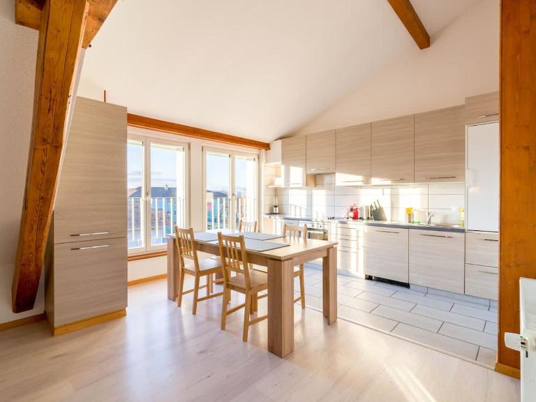 Thun Center Apartment Close to Lake and Shops - Ferienwohnung Thun
