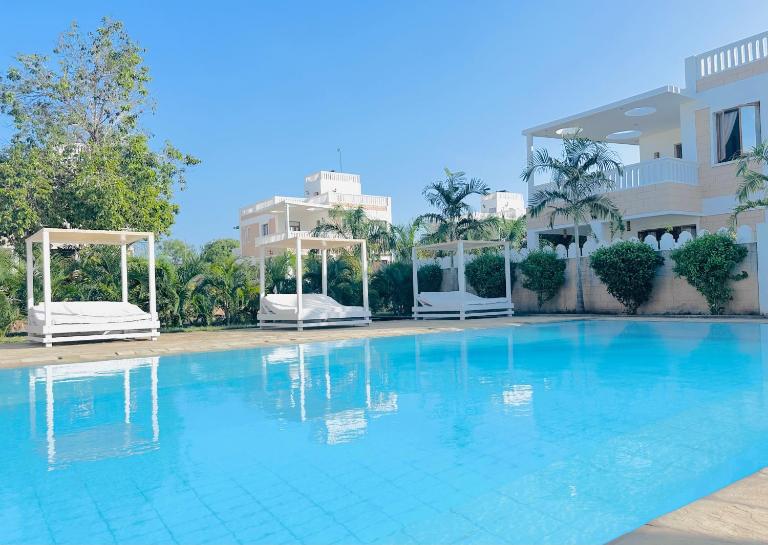 3 Bedroom Luxury Villa-Sita in Diani - B&B Kinondo