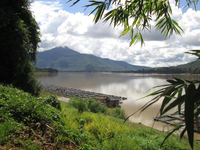 Nicolas Family Homestay - Mekong Home - B&B Pakse