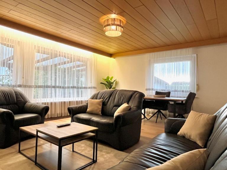 Terrassenwohnung in ruhiger Lage -3 Zimmer A96 nähe - B&B Penzing
