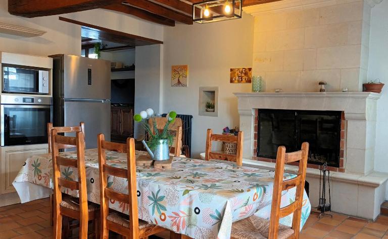 Gîte 4-8 pers - Gennes-Val-de-Loire - B&B Les Roches