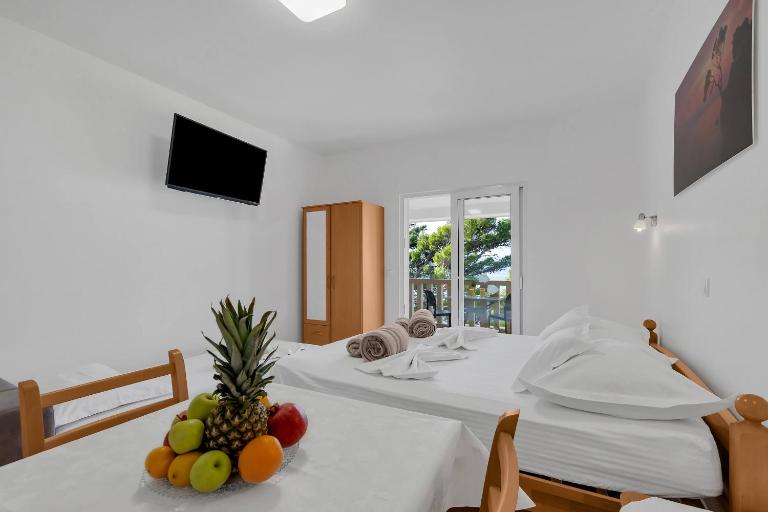 Pine Canopy Studios and Apartments - Ferienwohnung Brela