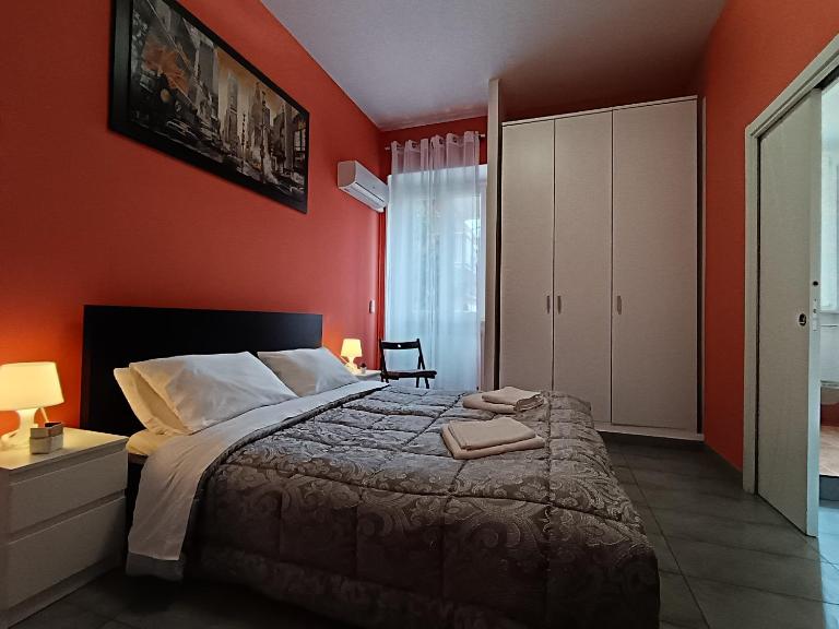 Adriatic Room 50 m dalla stazione Ferroviaria di Ciampino e dalla navetta aeroportuale - B&B Ciampino