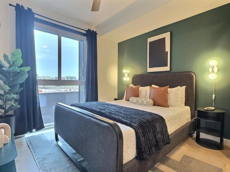 Downtown Vibes, Gym, Walk to Everything Fun - B&B Birmingham