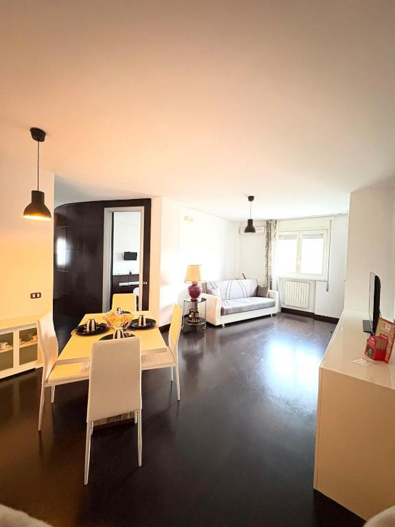 Rosa Home - B&B Salerno