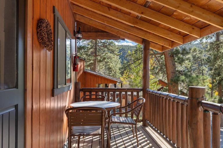 Cabin 5- Private Cabin w King bed kitchen porch - B&B Estes Park