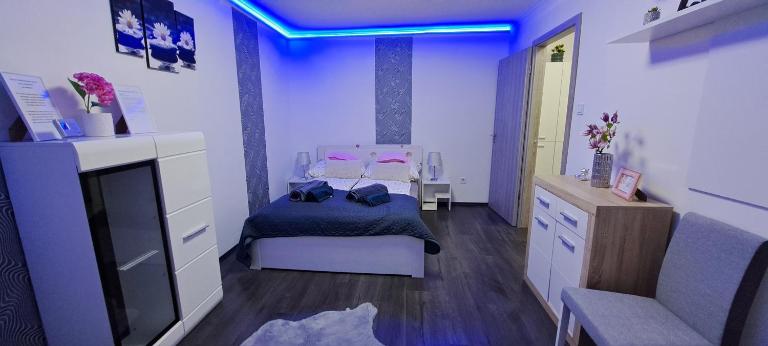 Pompár Magnólia Apartmanok - Bed and Breakfast Szeged