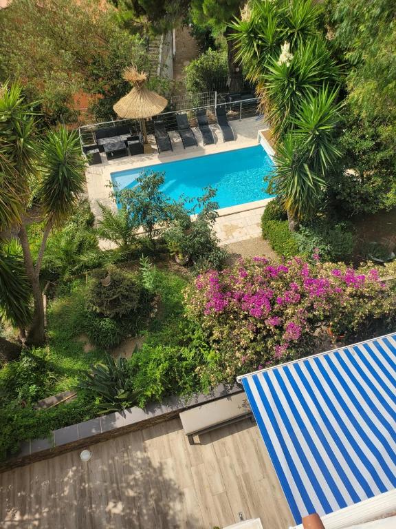 APT 65 M2 DANS VILLA AVEC PISCINE BANYULS SUR MER - B&B Banyuls de la Marenda
