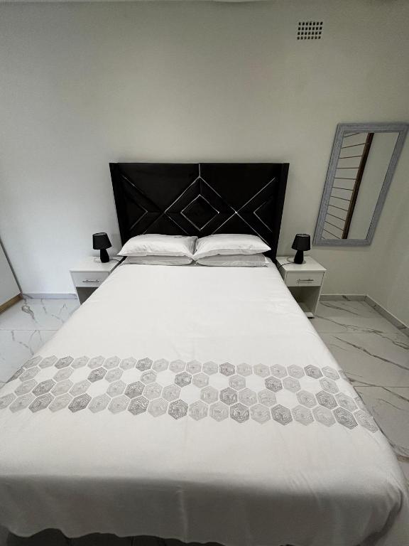Rephidim Palace 02 - B&B Durban