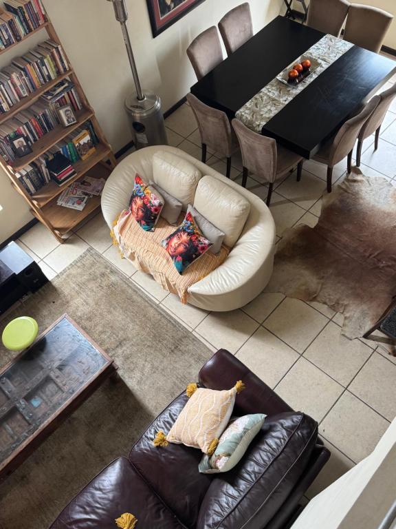 Mona Lisa No5 - B&B Polokwane