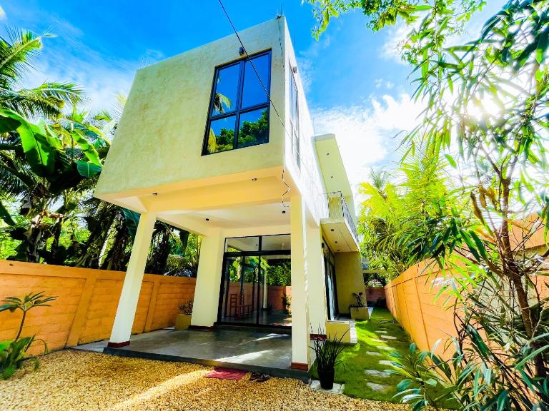 Serene Villa - B&B Unawatuna