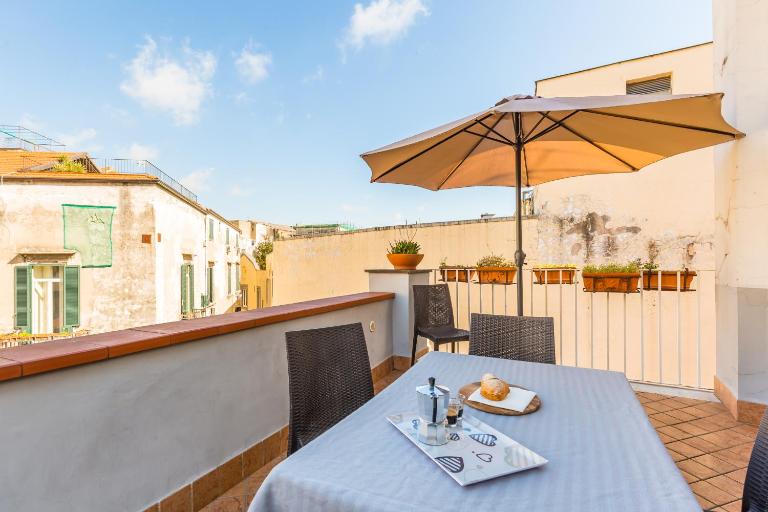 Terrazza San Paolo by Napoliapartments - B&B Nápoles