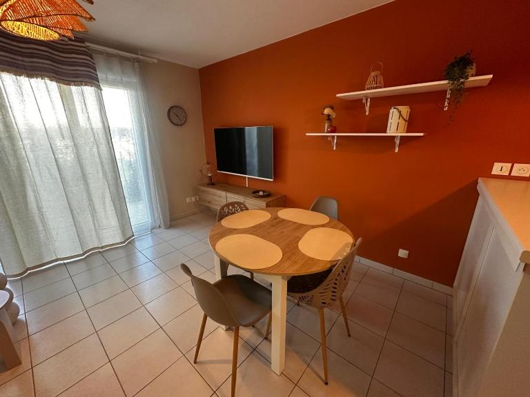 Le Calarius - place parking gratuit - Chambres d'hôtes Chauray