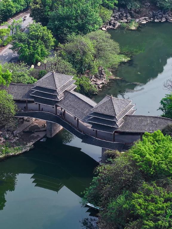 Guilin Reed Flute Cave LaVie Villa - Ferienwohnung Guilin